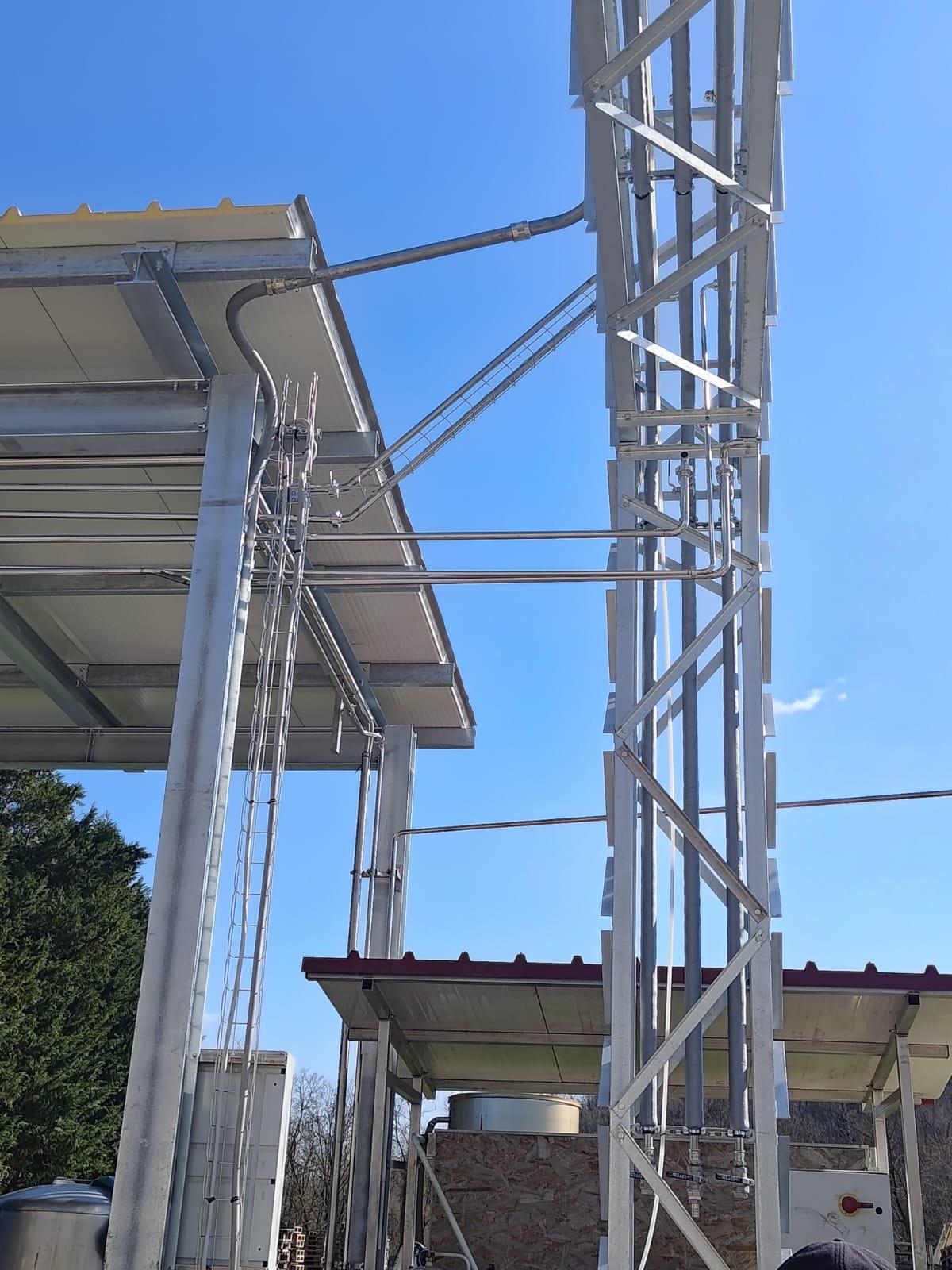 Dettaglio verticale dell'impianto di raccolta sangue