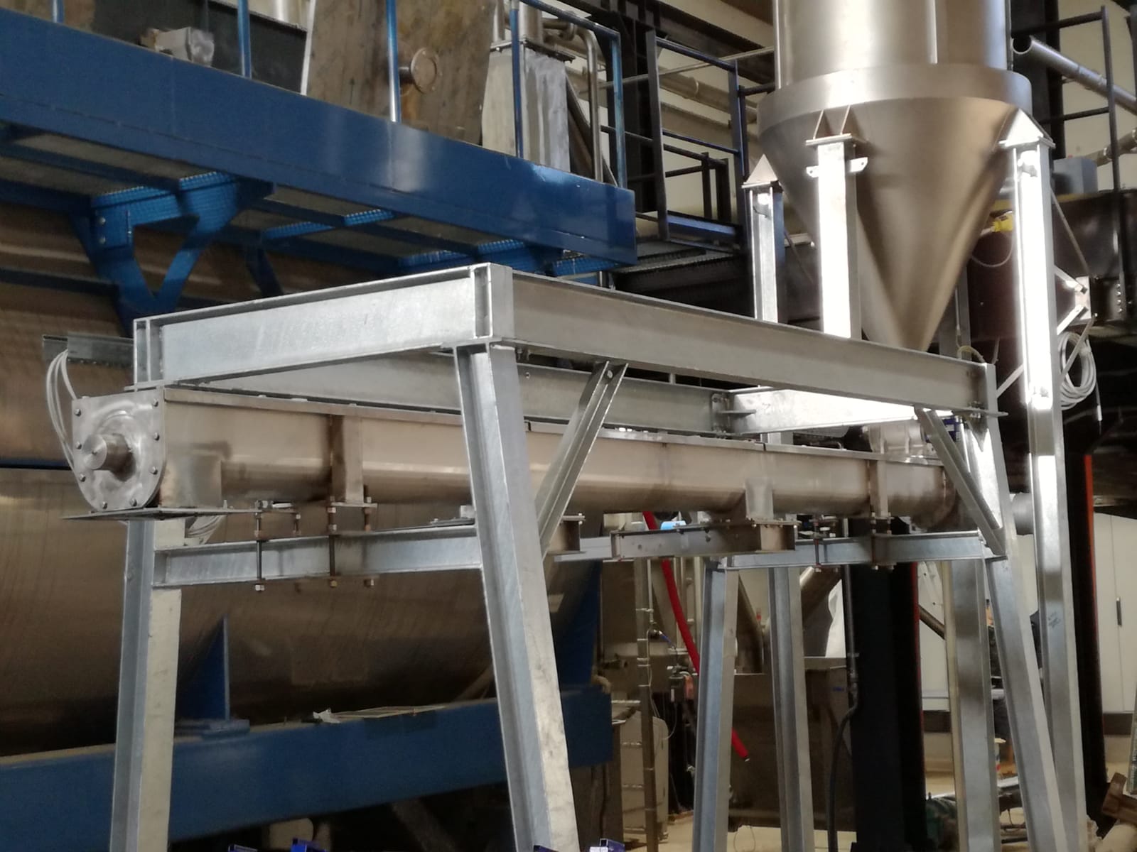 Immagine tecnica di: Serbatoi Sangue e Farine